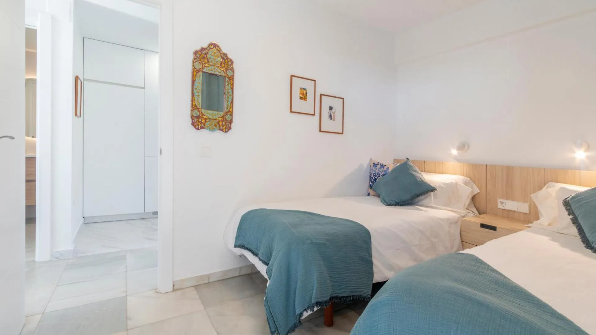 Apartment Facing The Sea And Marina Marbella Spanien