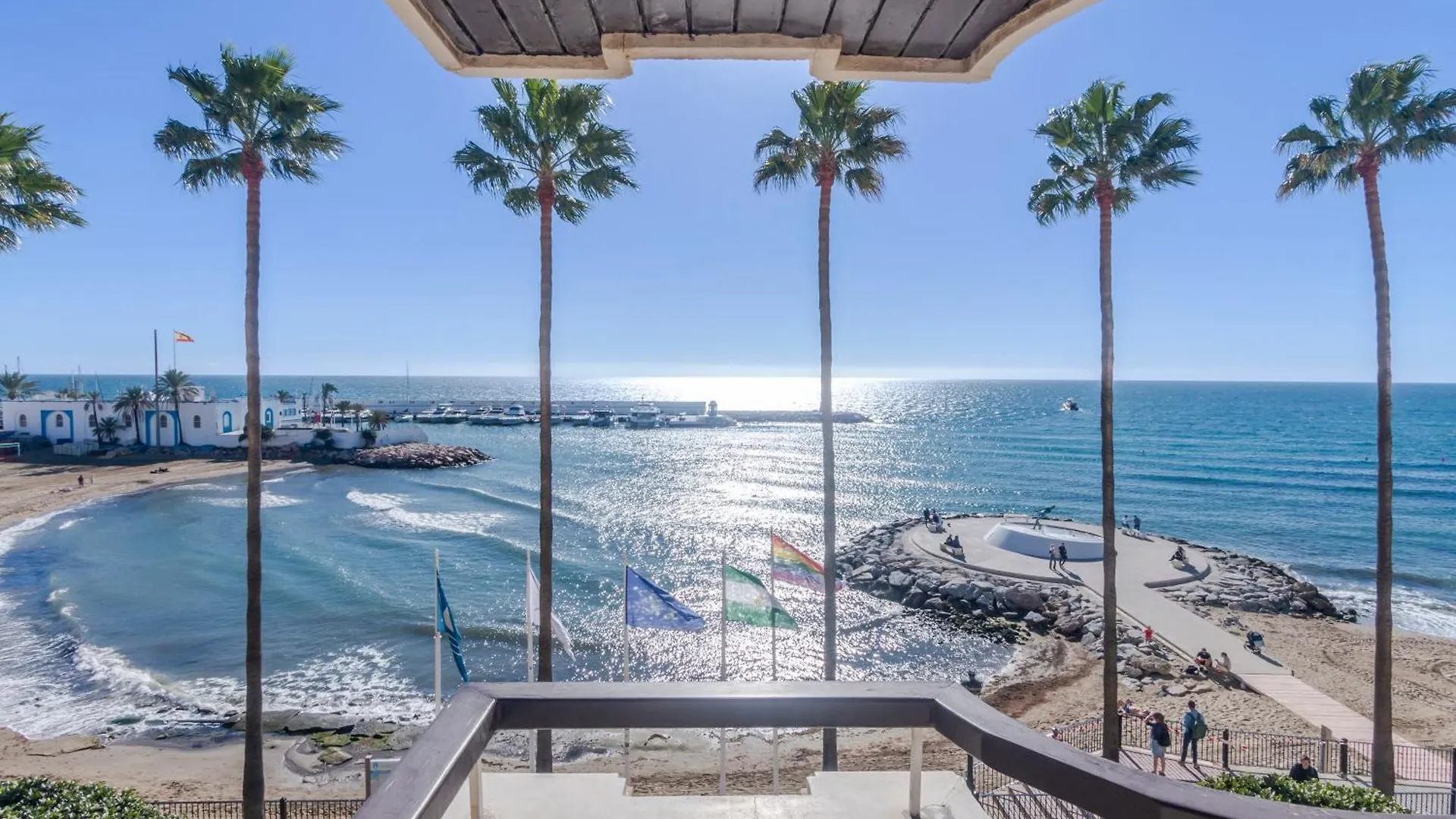 Apartment Facing The Sea And Marina Marbella