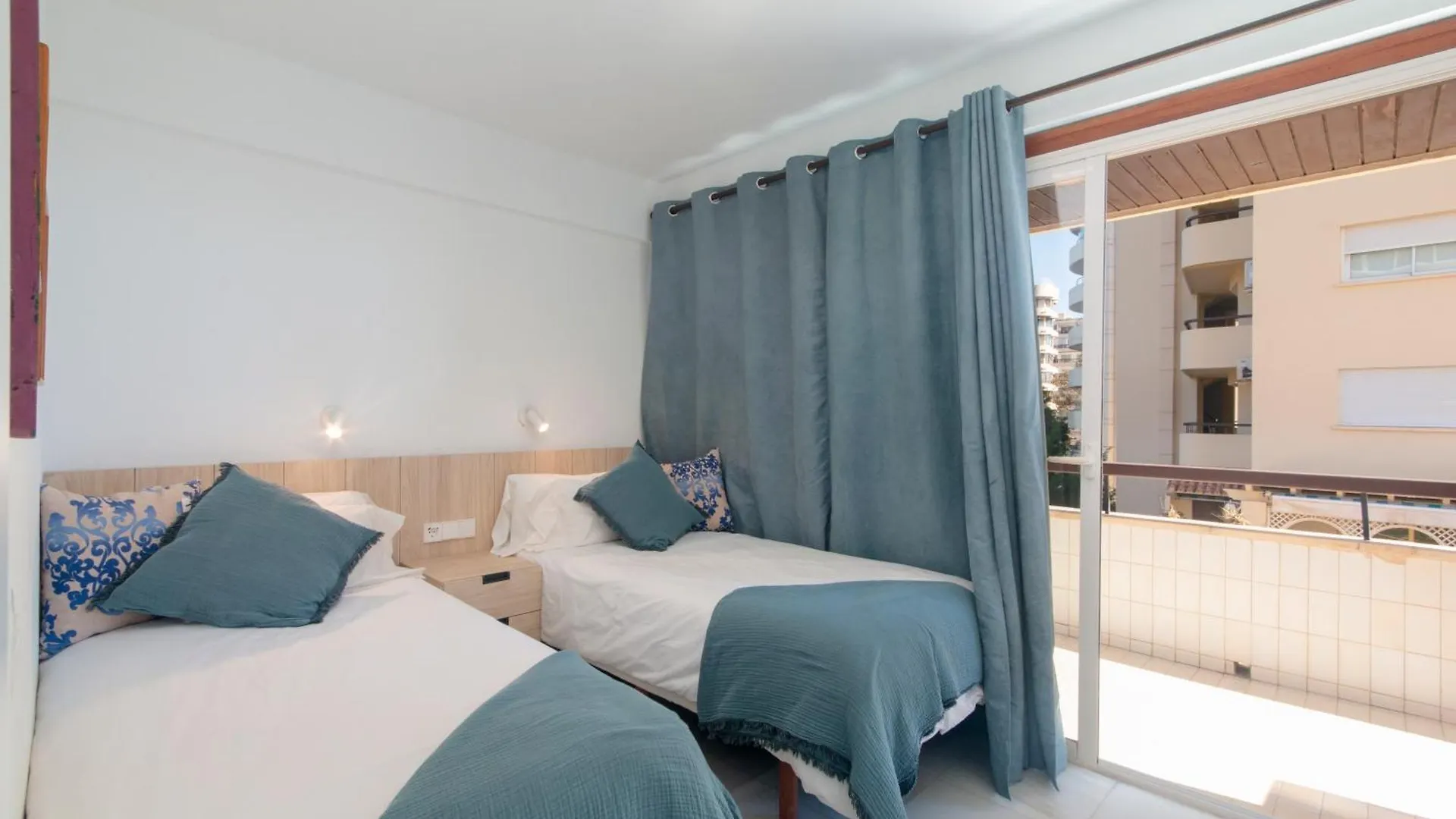 Apartment Facing The Sea And Marina Marbella 0*,  Spain